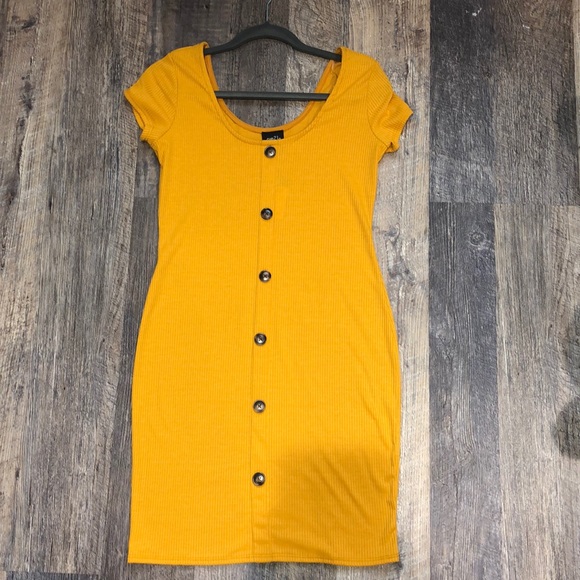 Dress - Picture 1 of 3